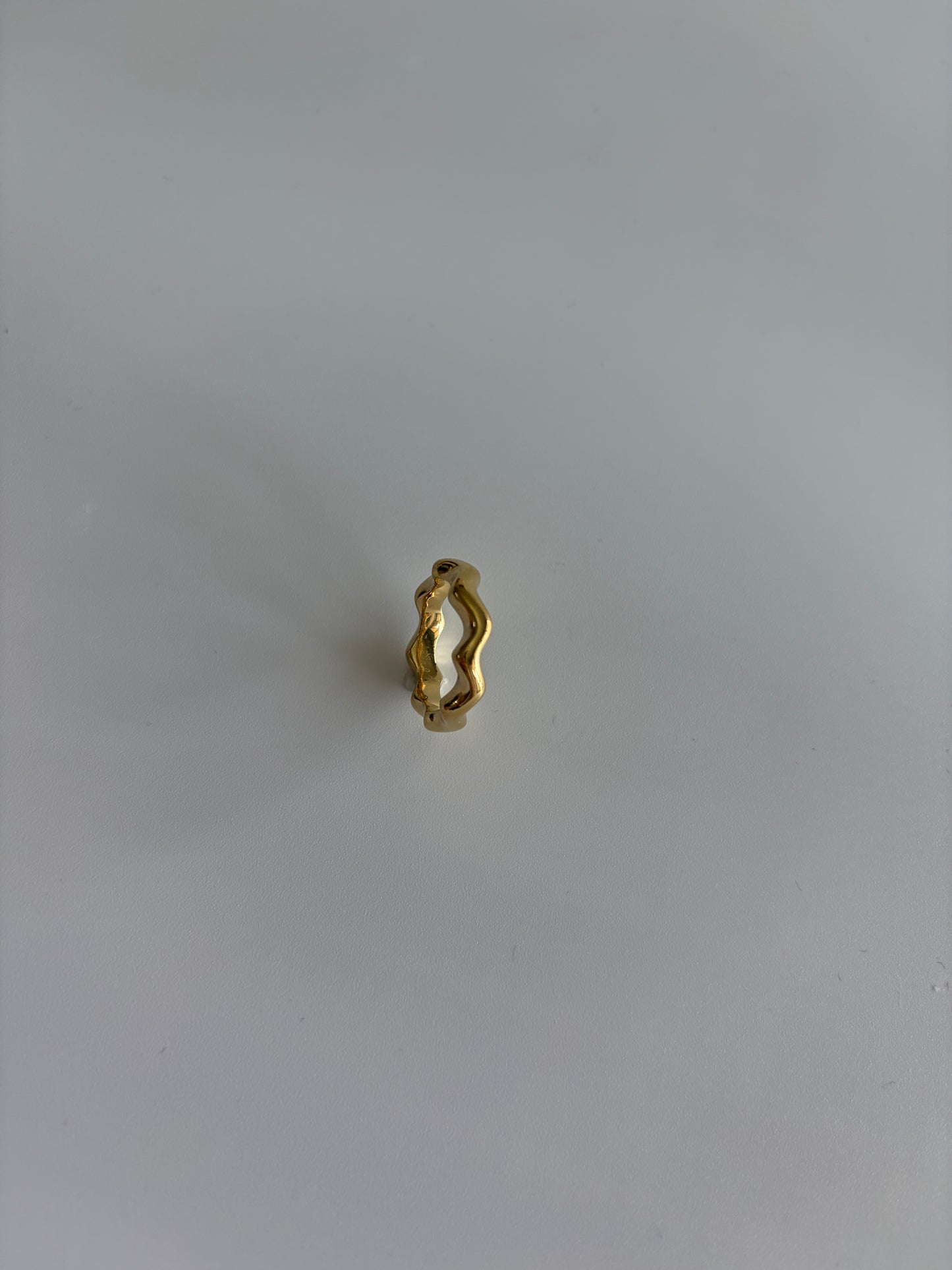 Wave ring