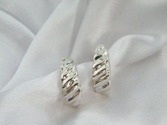 עגילי סלסול