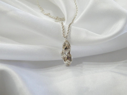 שרשרת גלי ים